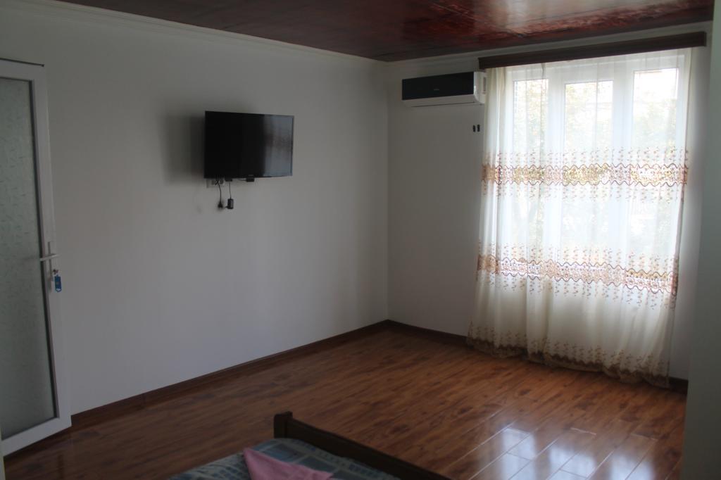 Guest House Maxim Makhindzsauri Kültér fotó